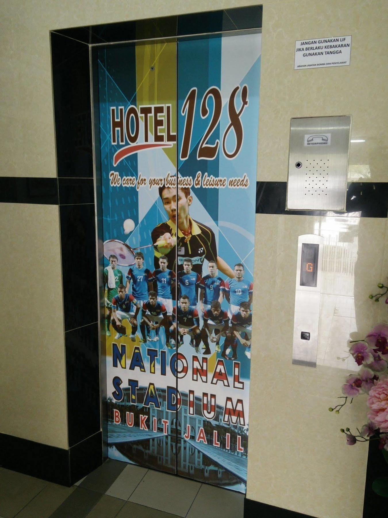 Hotel 128 Kuala Lumpur Buitenkant foto